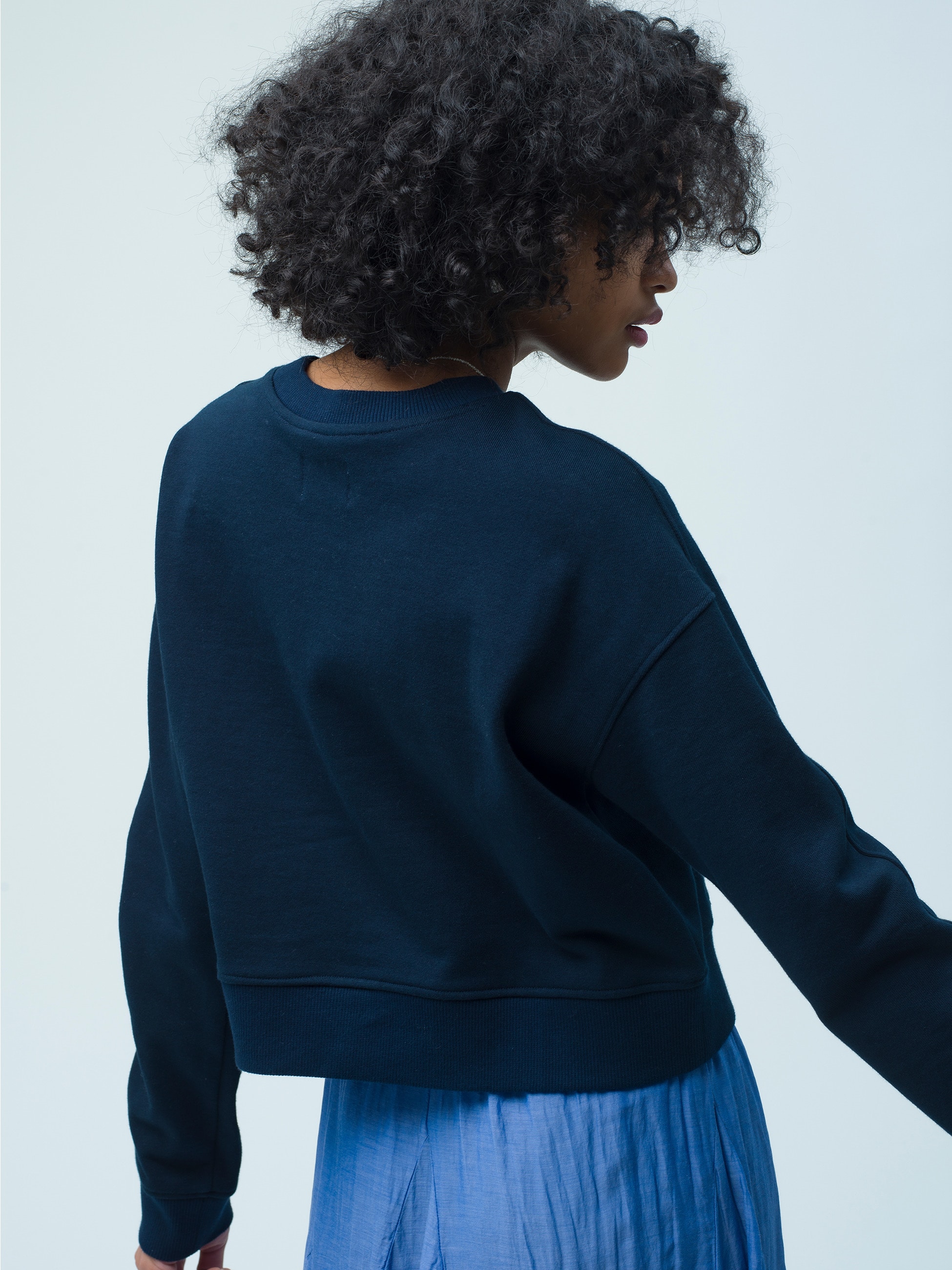 cropped sweat