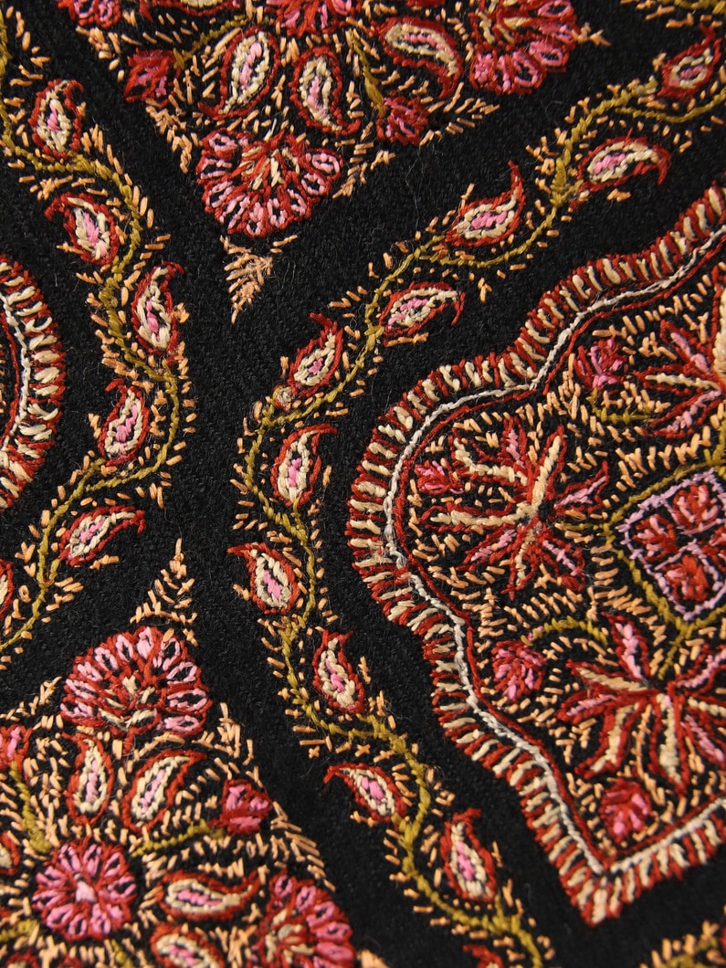 Jamawar Embroidery Scarf (black) 詳細画像 black 4