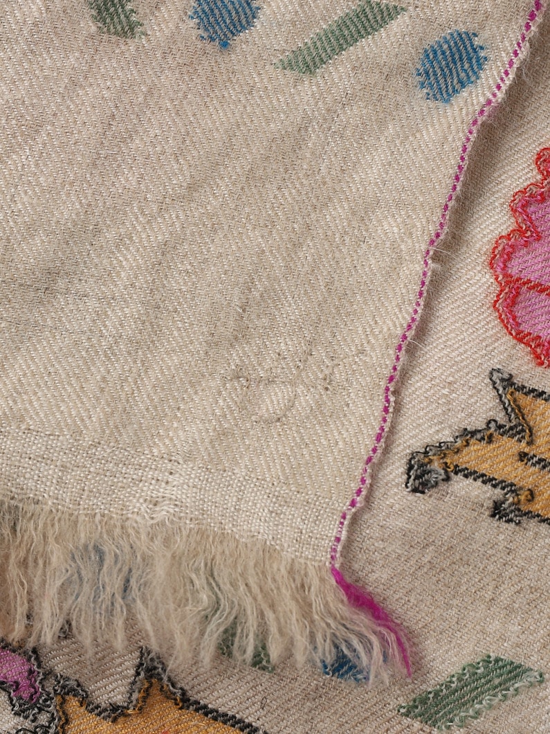 Kani Gulraz Flower Embroidery Scarf 詳細画像 beige 5