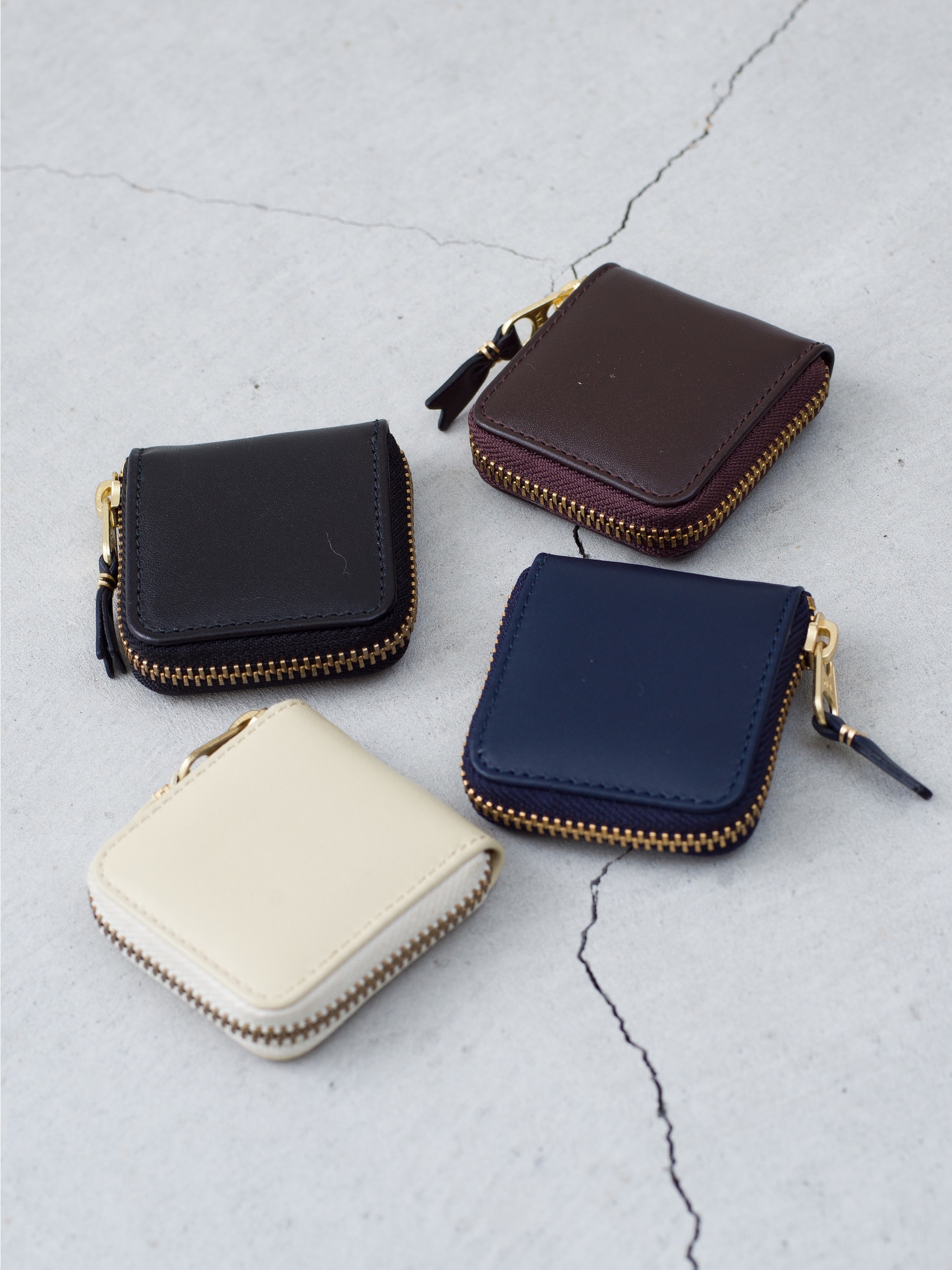 Classic Leather Line D Coin Case｜Wallet COMME des GARCONS(ウォレット コムデギャルソン)｜Ron  Herman