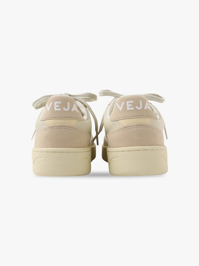 V-90 Leather Pierre White Sneakers (women) 詳細画像 white 5