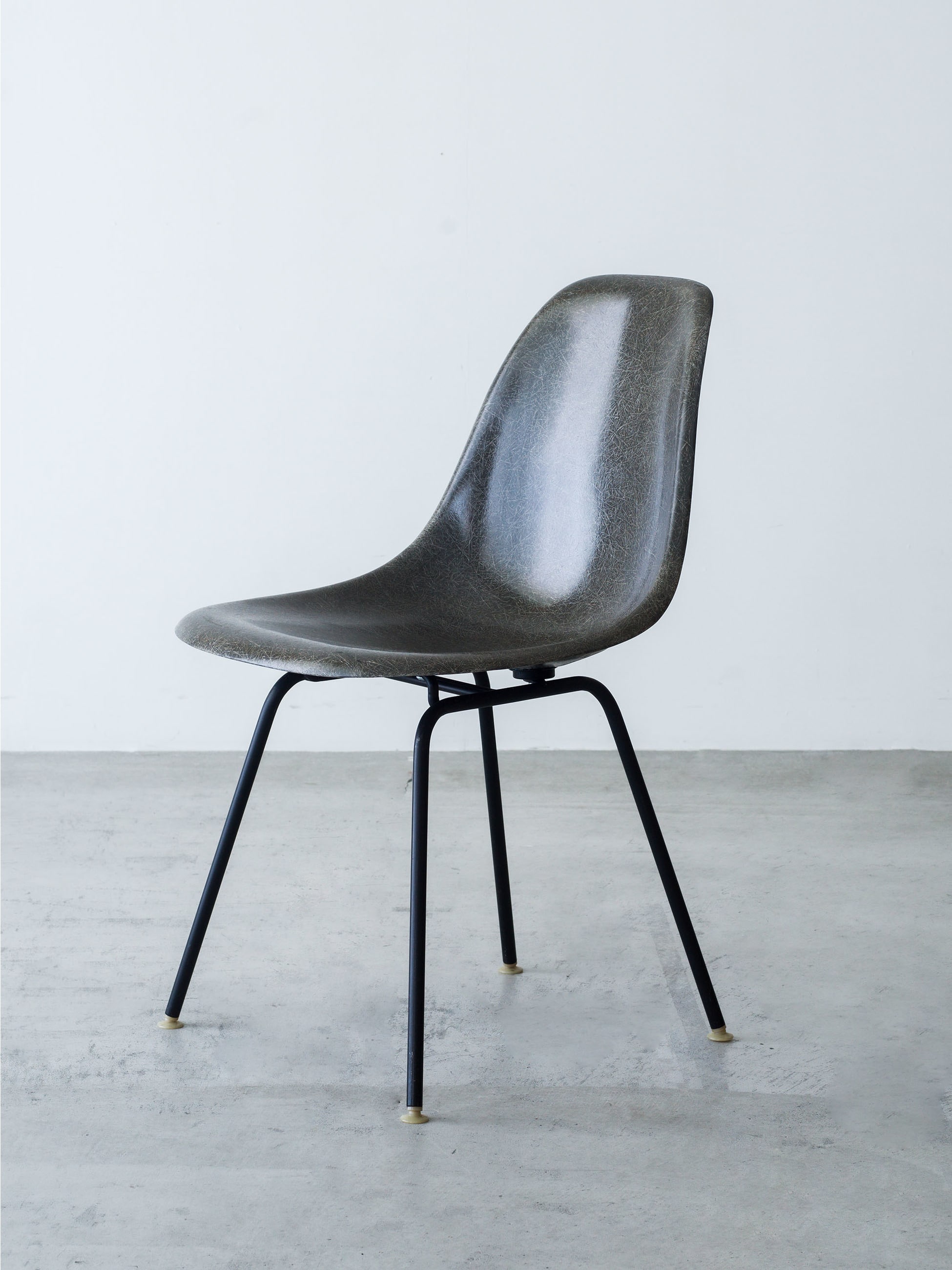 Used DSX Chair (Black H Base)｜EAMES(イームズ)｜Ron Herman