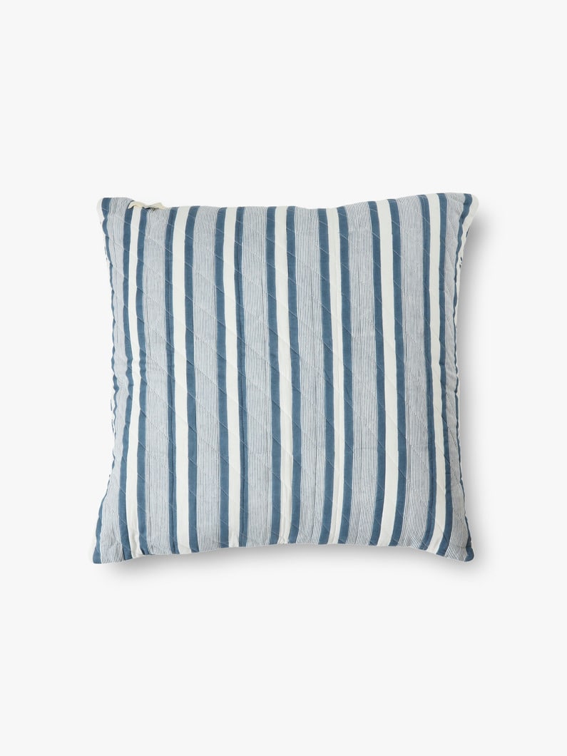 Blue Quilted Cushion（65×65cm） 詳細画像 blue 1