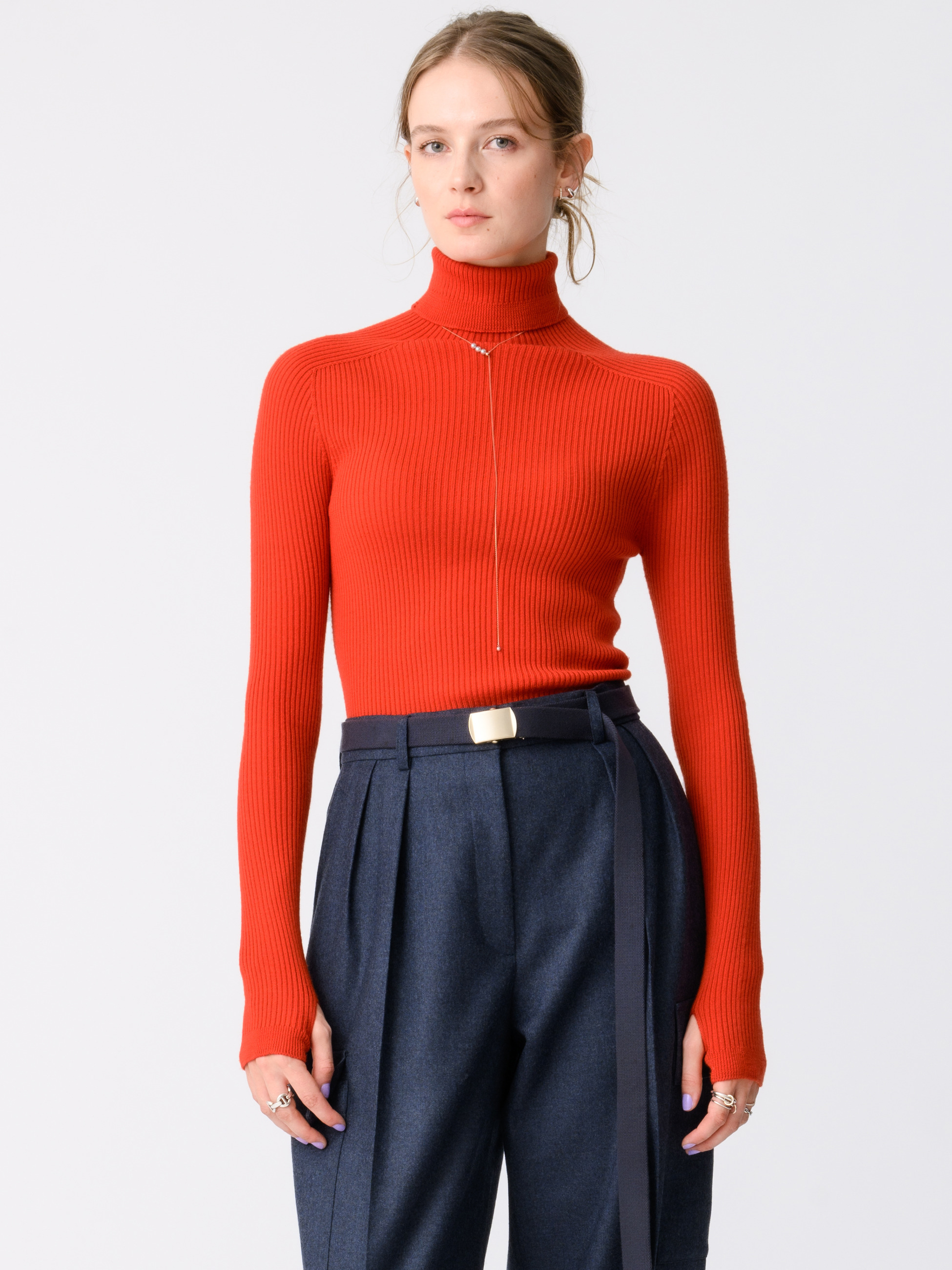 ホールガーメント タートルネック ニットトップ（オレンジ