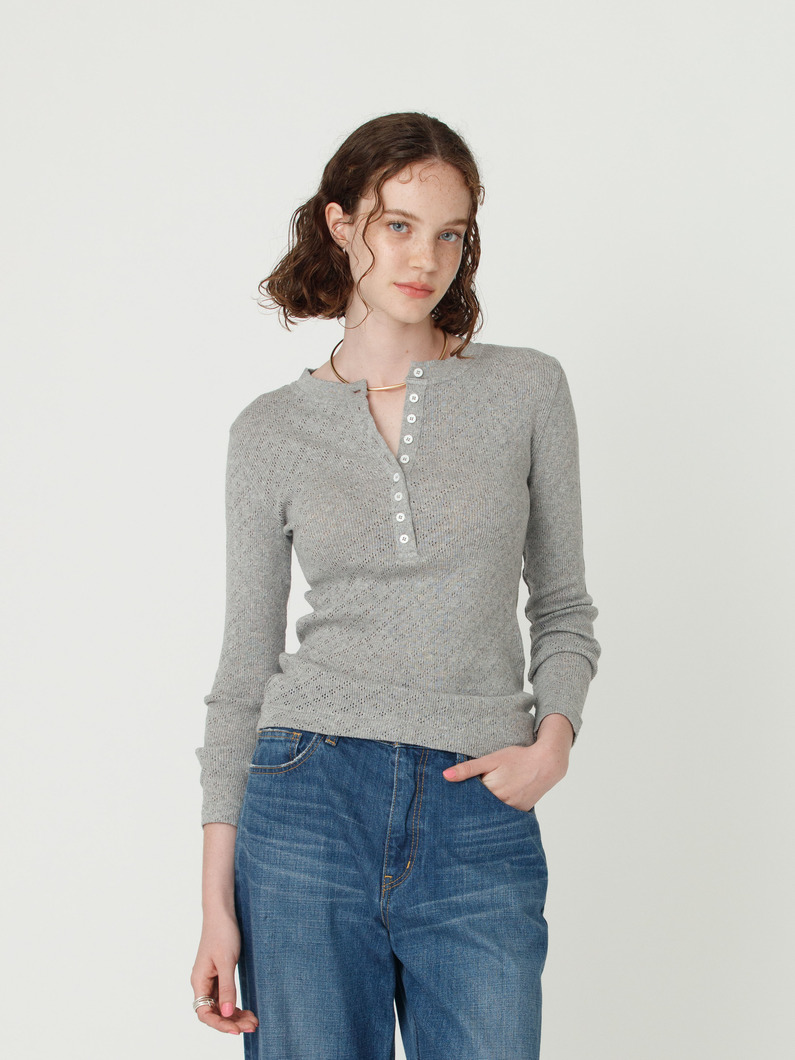 アイレット ヘンリーネック トップ 詳細画像 top gray