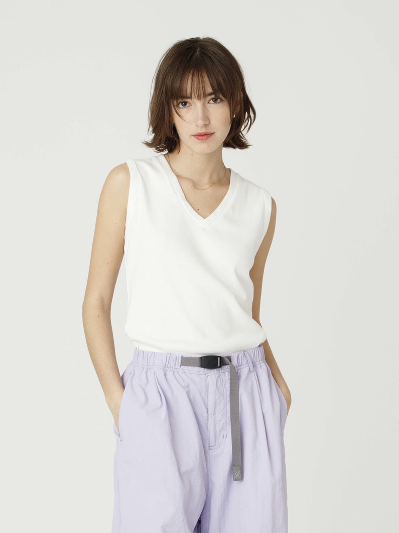 Vネック スリーブレス トップ 詳細画像 white