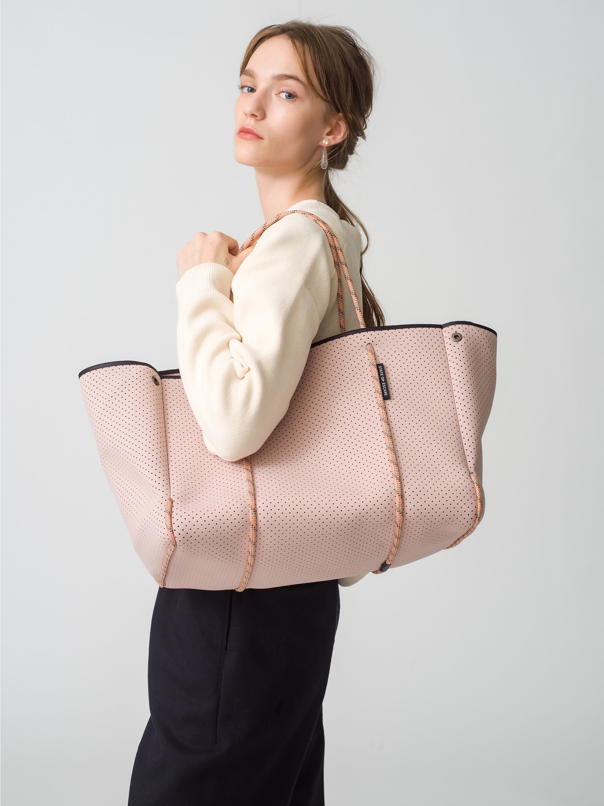 Escape Carryall (blush)｜STATE OF ESCAPE(ステート オブ エスケープ ...