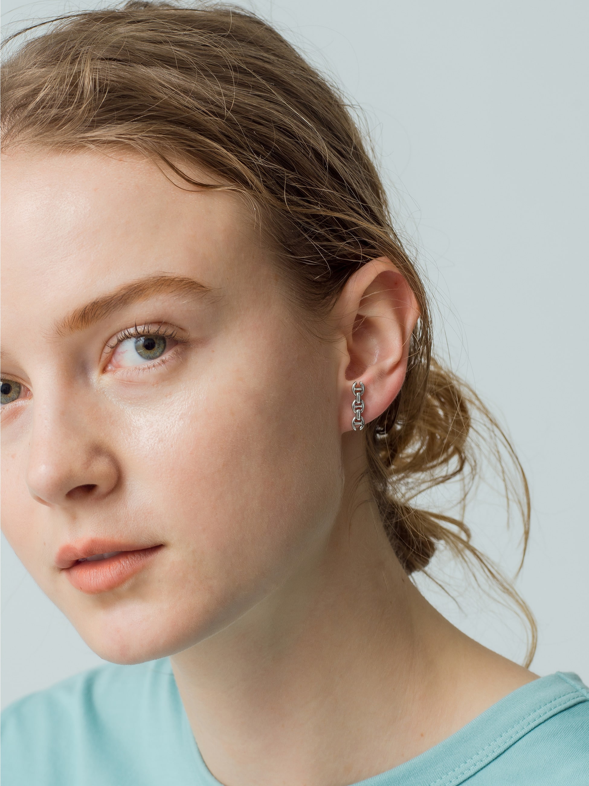 3mm Toggle Studs Pierced Earrings