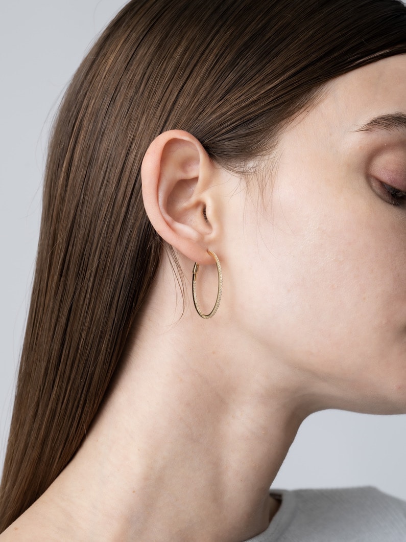 インフィニット オーバルフープピアス 詳細画像 yellow gold 5