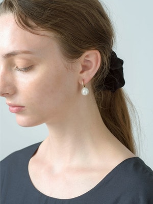 14kt Baroque Pearl Diamond Small Hoop Pierced Earrings 詳細画像 other