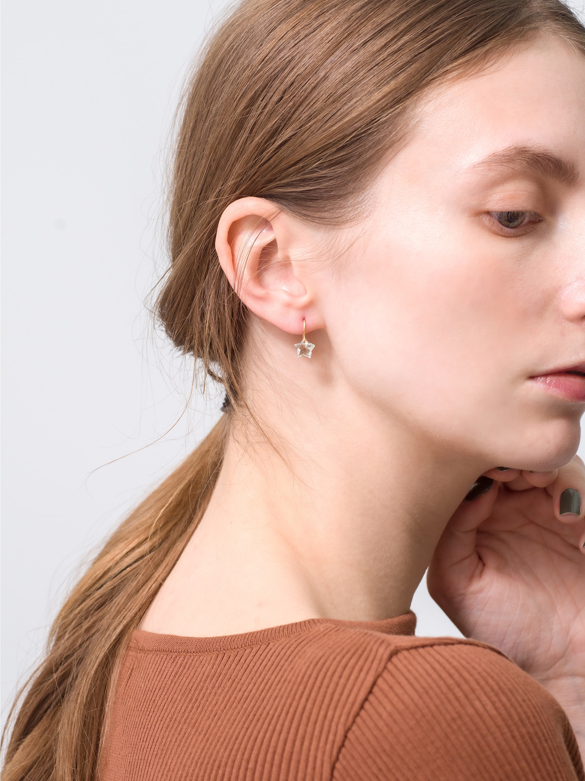 Small Star Pierced Earrings (green quartz)｜MARIE-HÉLÈNE DE