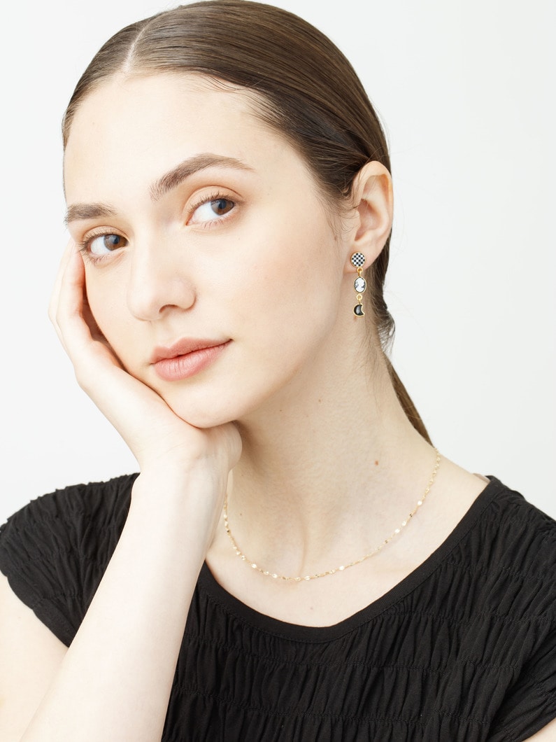 スリーチャーム ムービング ドロップピアス（ブラック） 詳細画像 black 3