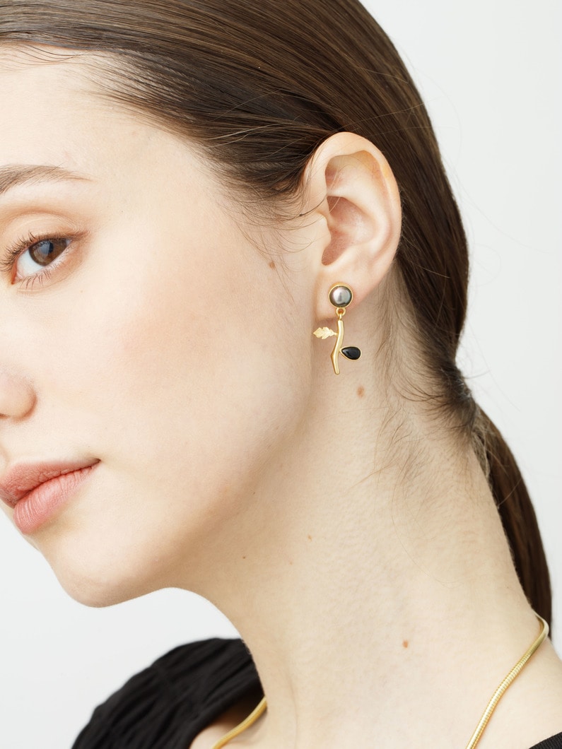 フラワー ドロップ ピアス 詳細画像 black 3