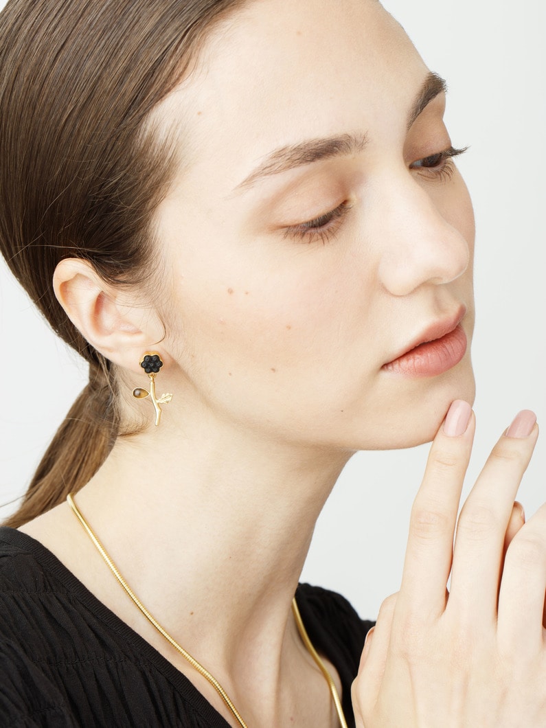 フラワー ドロップ ピアス 詳細画像 black 4