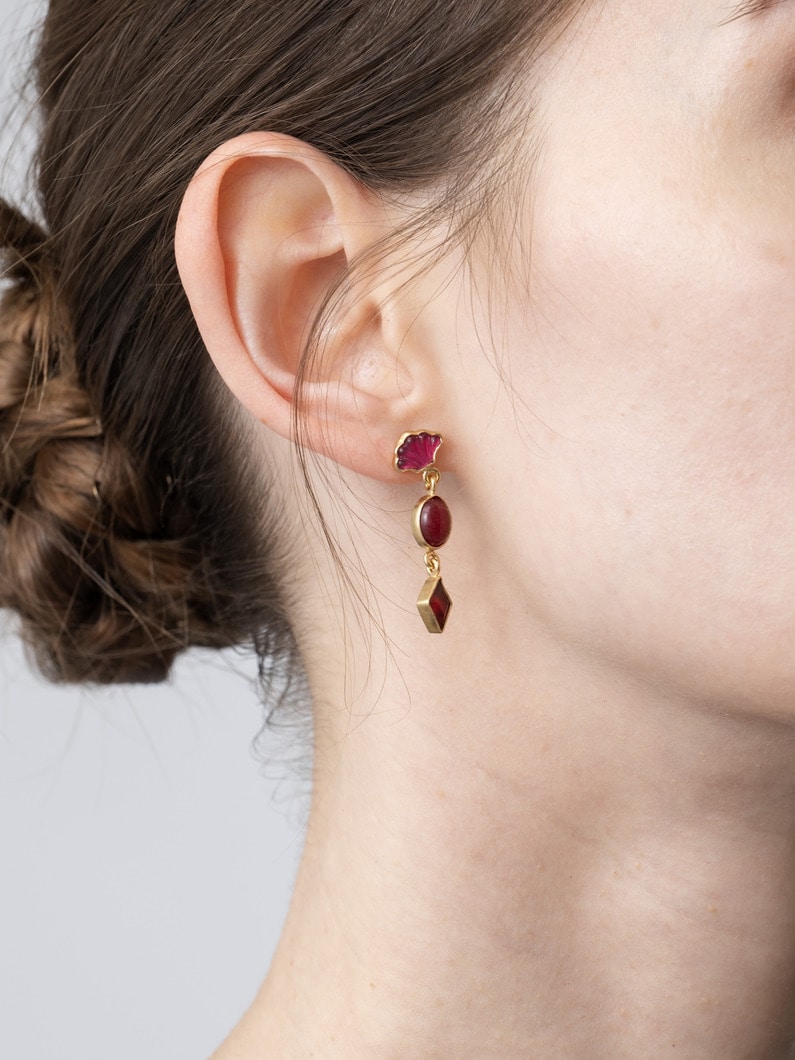 スリーチャーム ドロップピアス（レッド） 詳細画像 red 5