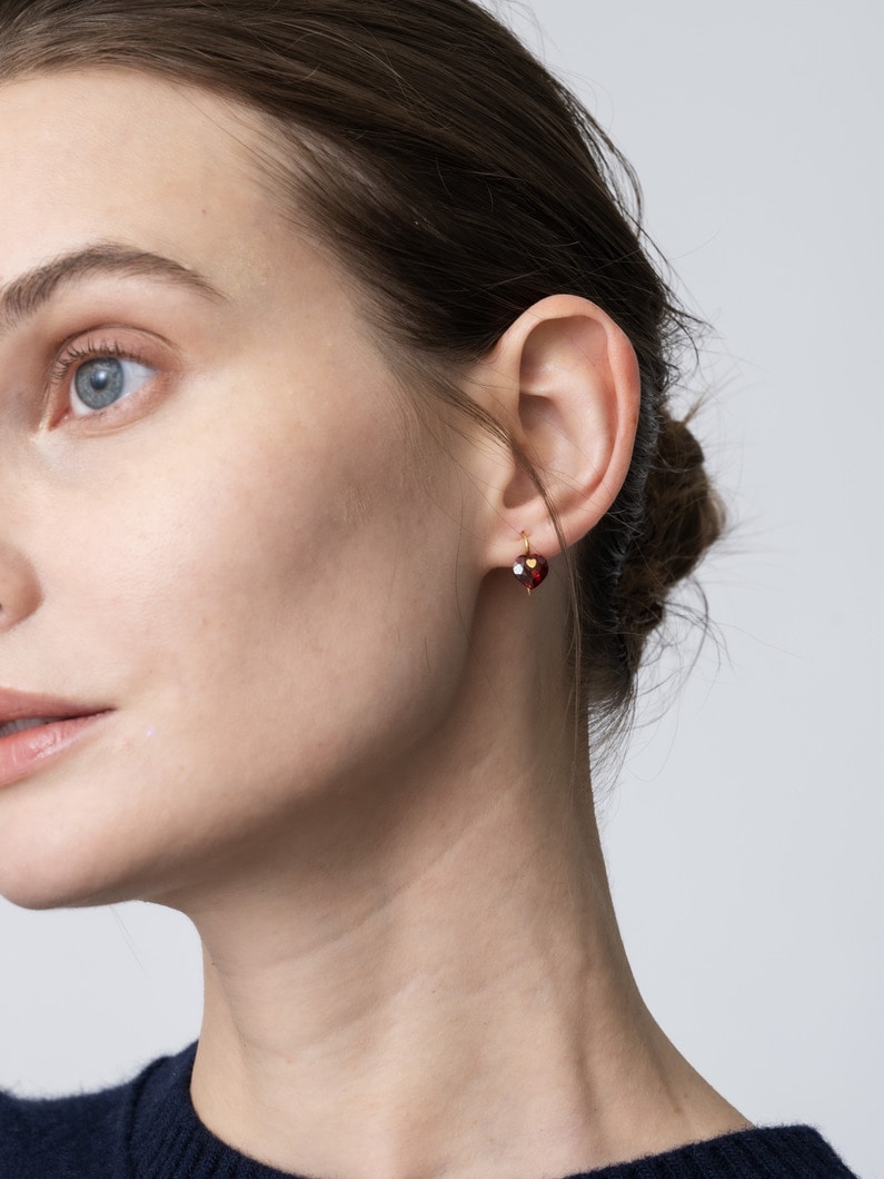 スモールハート ブリリアント ピアス（ガーネット） 詳細画像 gold 3