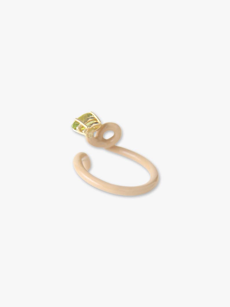 Baby Vine Tendril Ring (latte enamel＆peridot) 詳細画像 beige 2