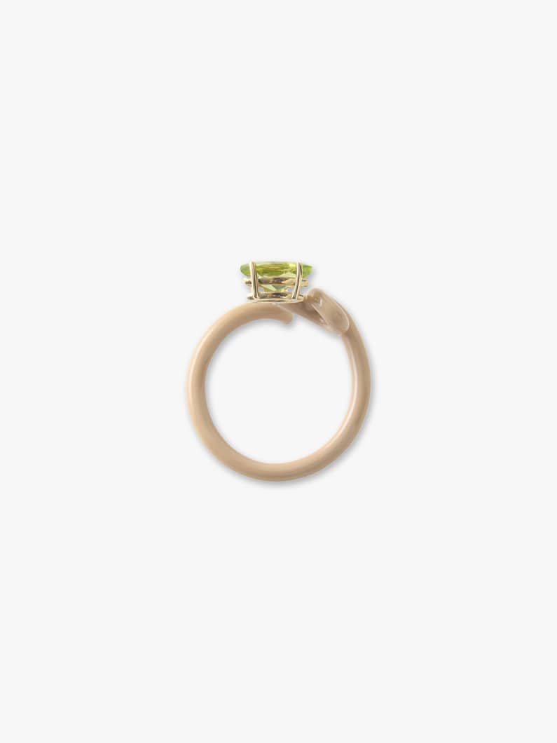 Baby Vine Tendril Ring (latte enamel＆peridot) 詳細画像 beige 3