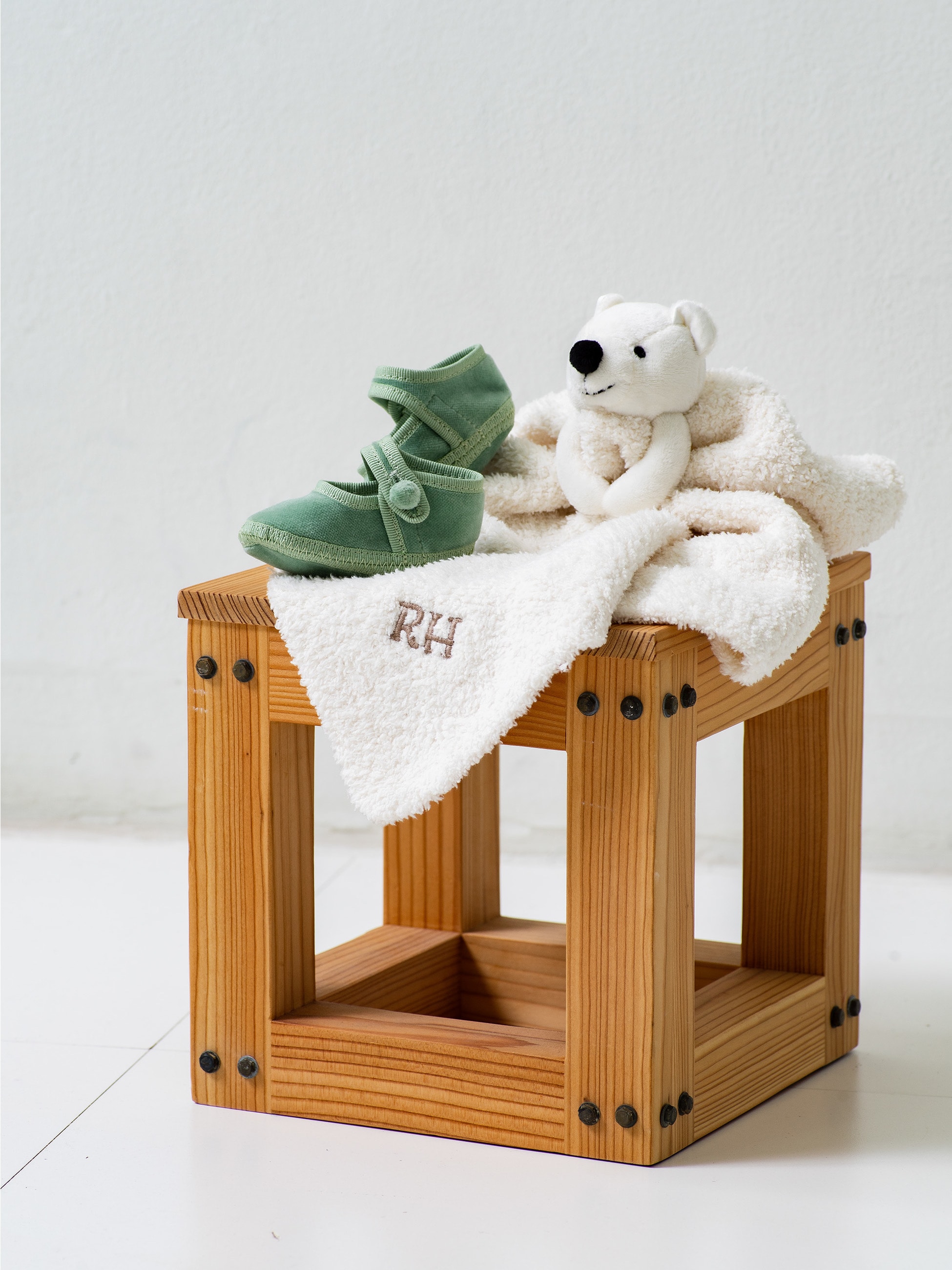 Eco CozyChic Buddie Mini Blanket｜BAREFOOT DREAMS for Ron Herman